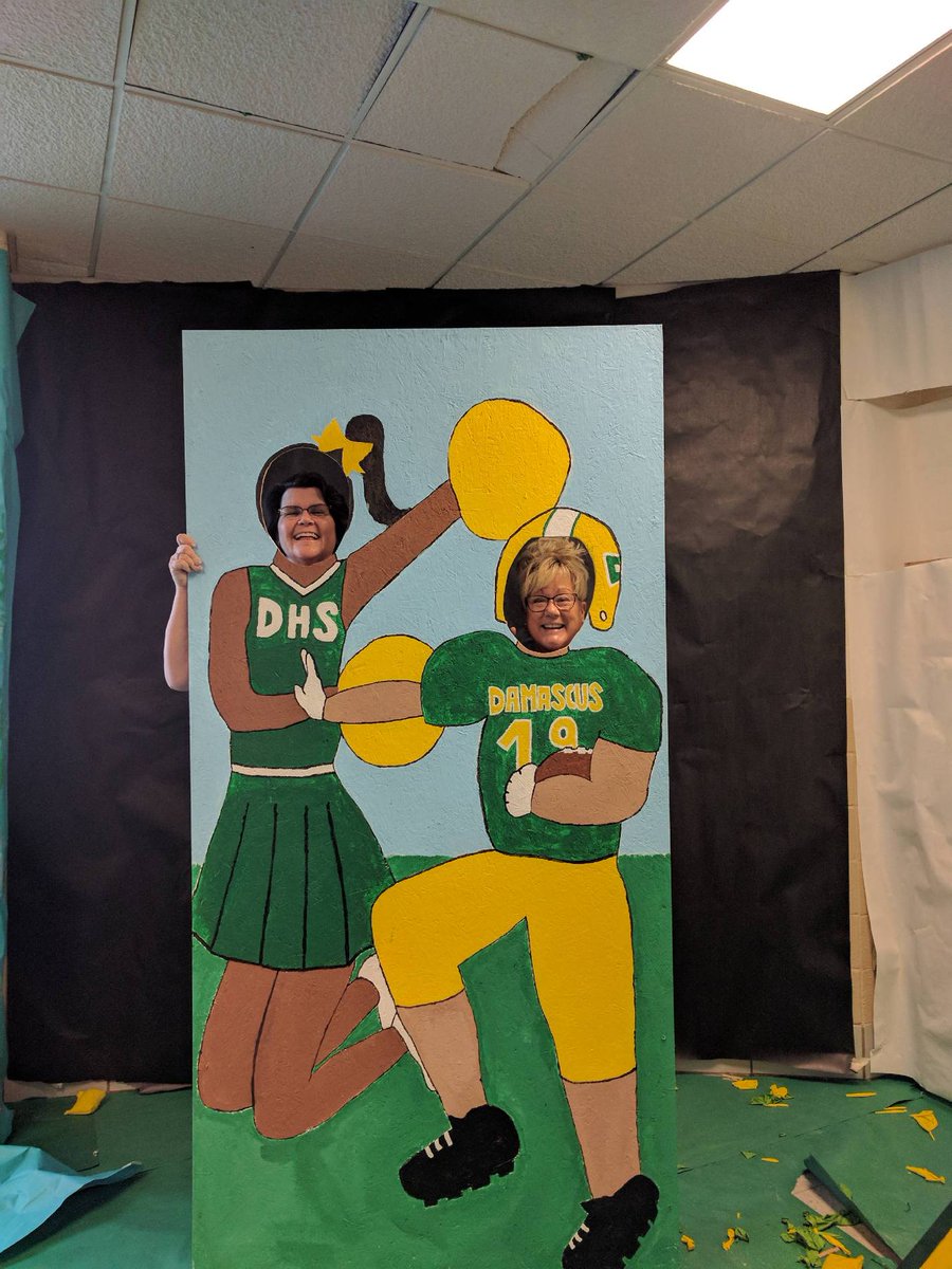 KathleenWiacek's tweet photo. Ran into Ms. Downs in the junior hallway...had to jump into the photo booth! #DHSHornets #DHSPrincipal https://t.co/EeJnJOmBKg