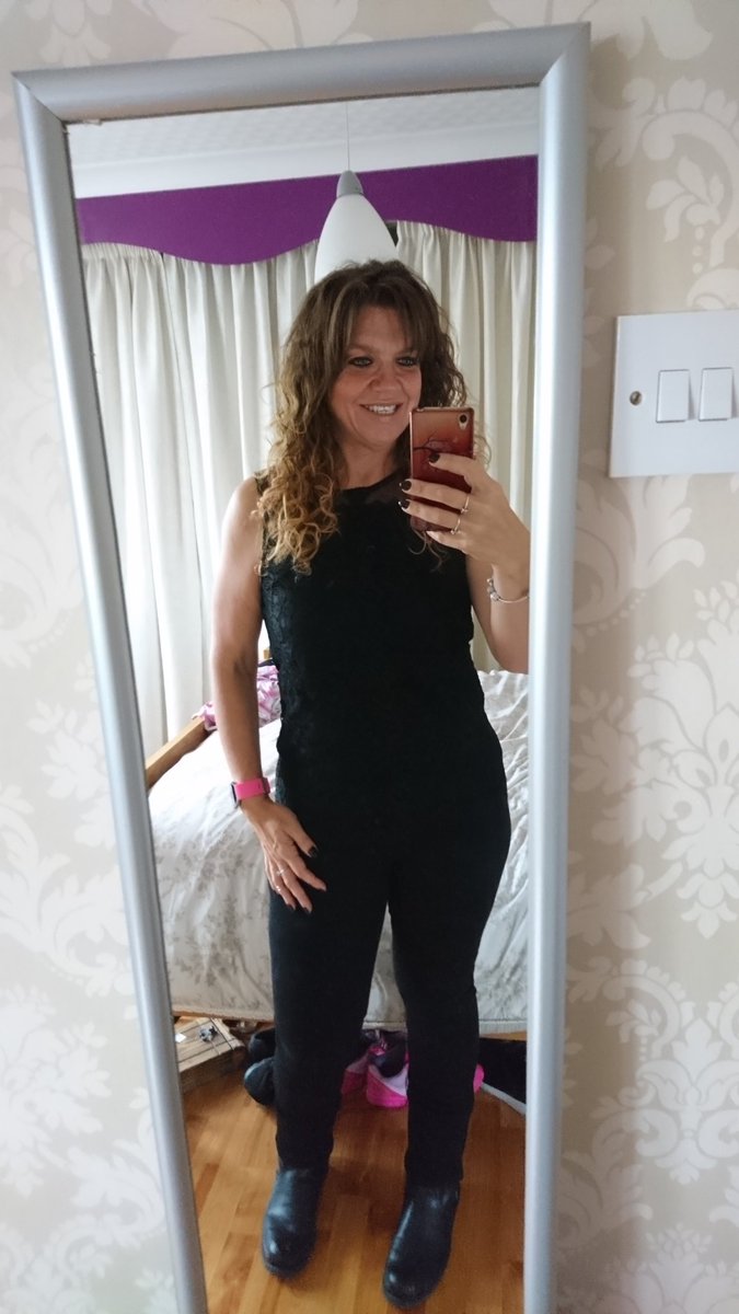 scallywagsmum's tweet photo. It's date night ... Thx for making me feel amazing @LDN_Muscle #bikiniguide bring on the fun https://t.co/tEUFpYvsdE