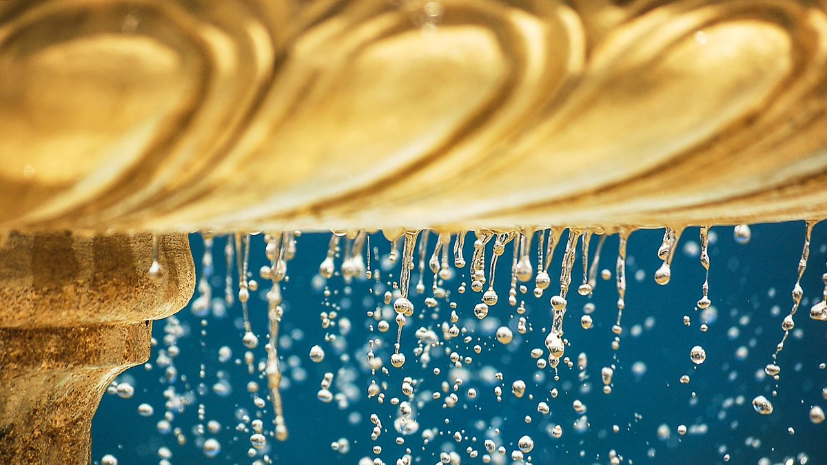 Summer is just a memory, jump in Autumn with <a href="/Fondoambiente/">FAI</a>! goo.gl/9fFPsL #LakeComo #AutumninLombardia