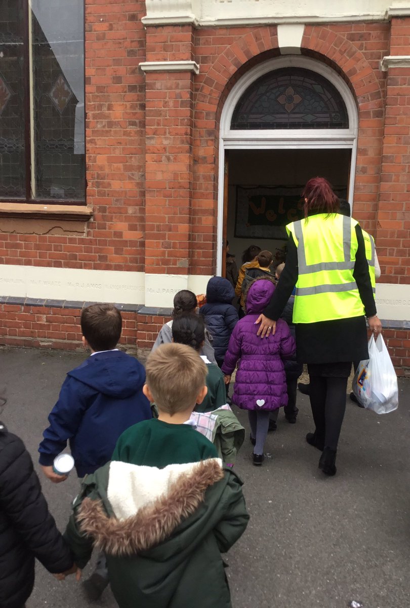 AldermansGreen's tweet photo. We took our Harvest donations to the church today. Thanks to Rev Bracken for having us. #agcps #agcpsRC #harvest #church #thanks https://t.co/mlFTjrW425