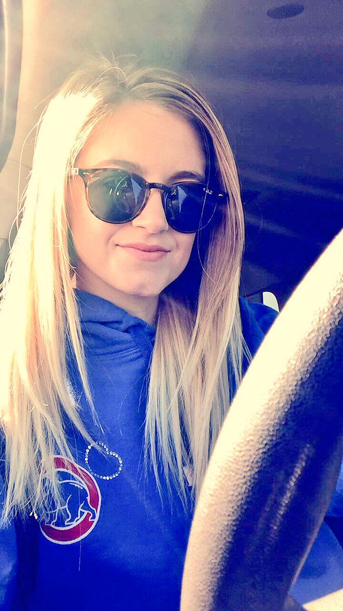 ItsBridgette's tweet photo. @bretteldredge how bout our cubbies #FlyTheW #CubsWin https://t.co/pQ2j3CH0aN