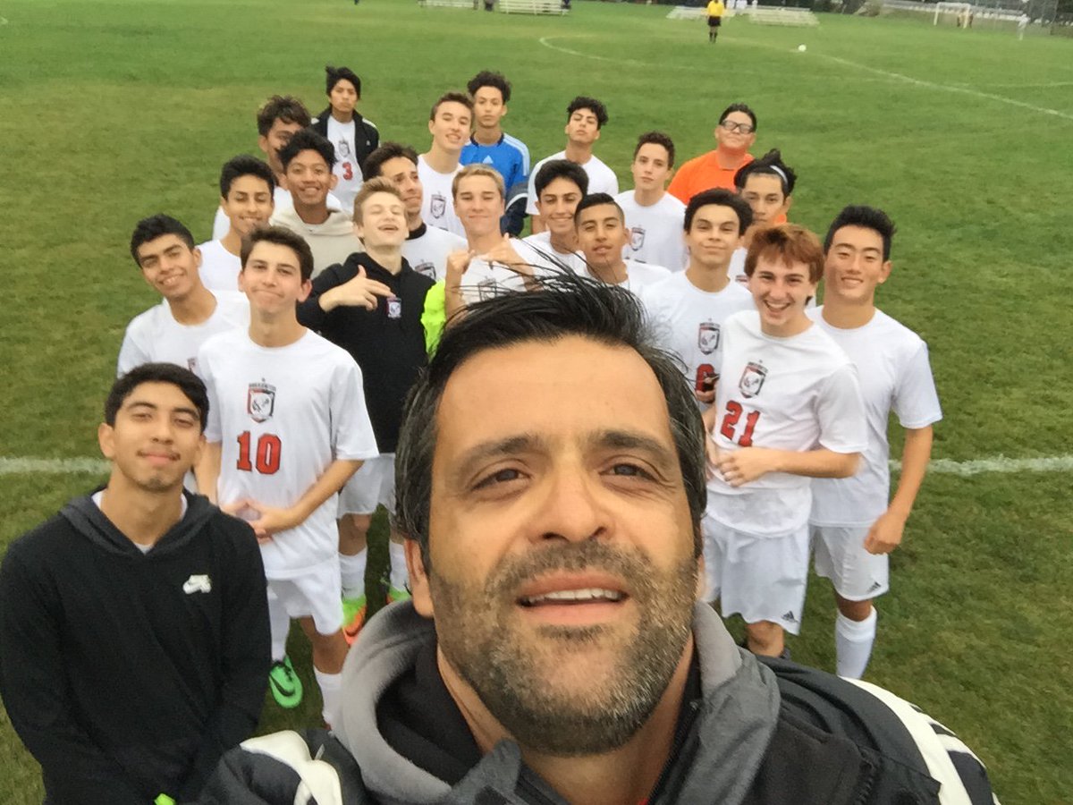 kolitsas tweet media