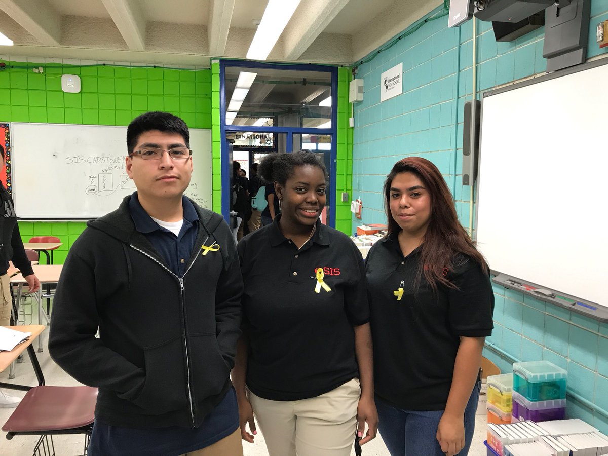 NodisBernardez's tweet photo. September was Child Cancer Month. Senior Capstone yellow ribbon project to raise awareness. #SeniorCapstone2018 @SISMagnet @levinson333 https://t.co/m4hST7LTsV