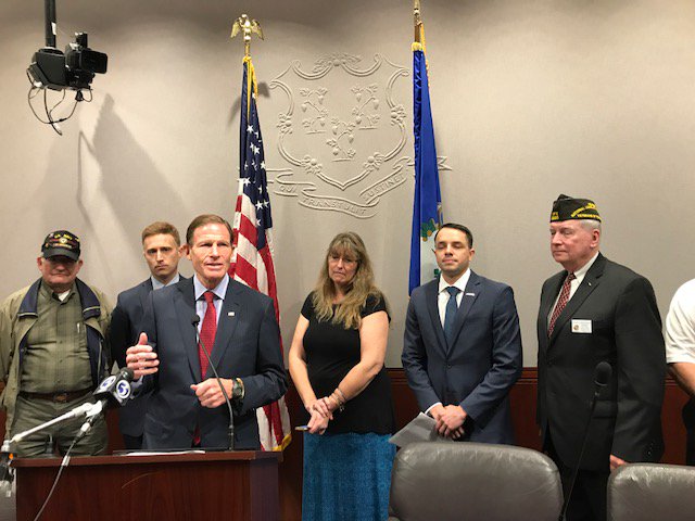GIBillRights's tweet image. Enormous #gratitude to @SenBlumenthal for true leadership for defrauded student veterans. A former #attorneygeneral, he gets #GIBillJustice