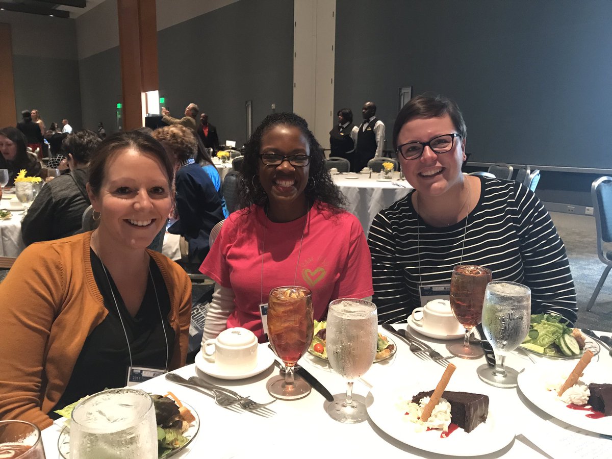 KatieGaylord1's tweet photo. Connecting w/ YCSD School Counselors @ the recognition luncheon! ๐ซ๐โฅ๏ธ#YCSD #VSCA2017 https://t.co/uGU5Ialurx