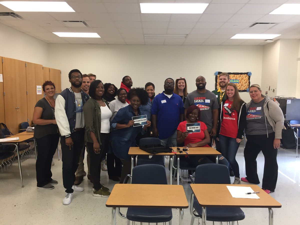 SHThompson611's tweet photo. Successful breakout using CT skills #ignitemyfuture #DiscoveryEd @Ann Richards STEAM Academy @DISD! https://t.co/EBTLeXIXP7