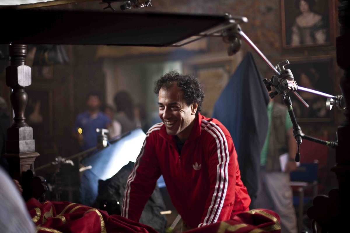 Le_Pacte's tweet photo. Joyeux anniversaire Matteo Garrone, ici sur le tournage de #TaleOfTales ! 🎂 
#Dogman #ProchainFilm #Polar https://t.co/eY7VXcrCru