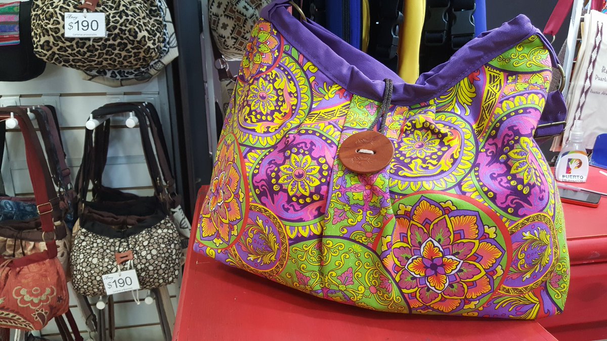 Puertodefrutos's tweet photo. ¿Estás pensando en el regalo del Día de la Madre? Aprovechá que hoy el #PuertoDeFrutos también está abierto y vení! #DíadelaMadre https://t.co/idk1D4uMsL