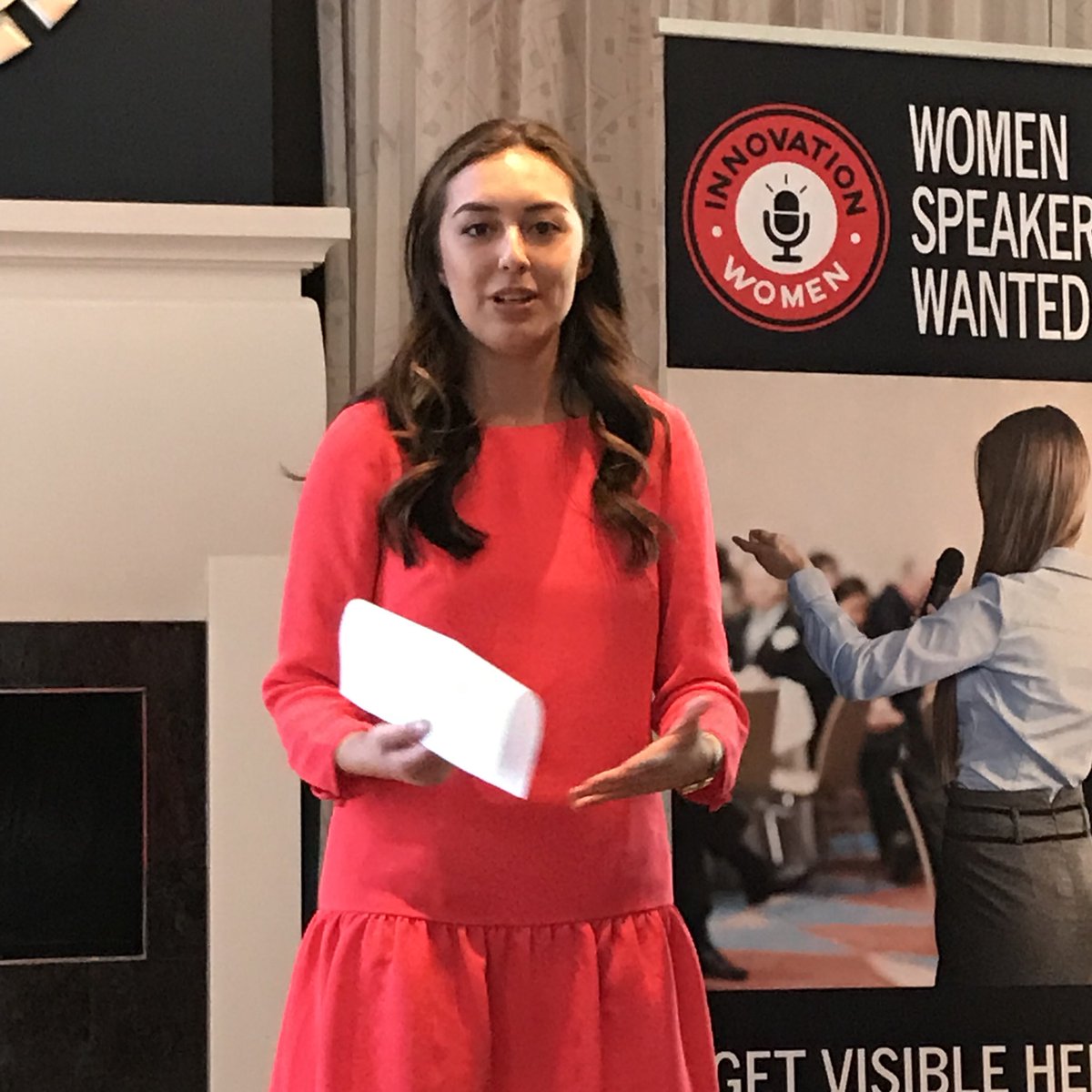 ECprofstudies's tweet photo. Inspiring talk by @EmersonCollege grad Lea LeBlanc sharing her story from idea to #startup building her company Wunder #hubweek17 #IWpopup https://t.co/w7JLOSv7ro
