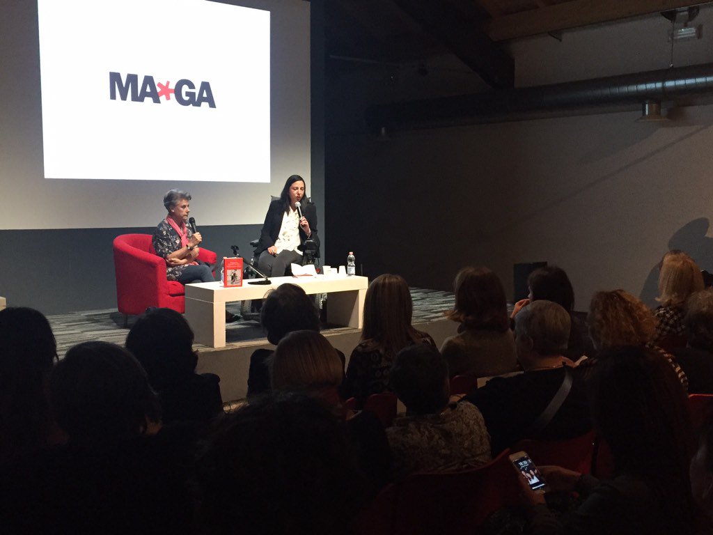ilMorands's tweet photo. #Duemilalibri @RuoteRotanti presenta Simonetta Agnello Hornby a #gallarate https://t.co/LdUWrXio5H
