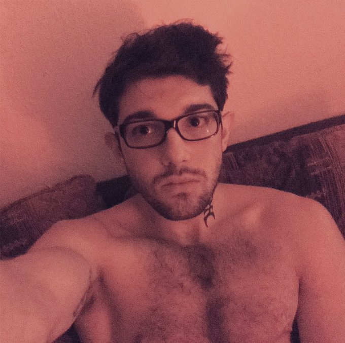 Nerdy ? @BenBatemenXXX @LucasEnt @QueerMeNow @theQueerPig #lucasentertainement #lucasmen #queermenow