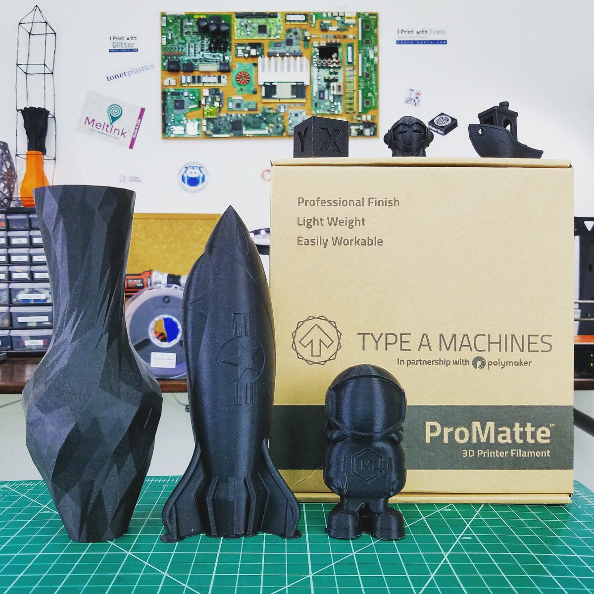 ThinkMaking's tweet image. 🤓Goodbye #LayerLines with #ProMatte by @TypeAMachines !Also the #LIGHTEST #3DPrinting filament 30% lighter than PLA! amzn.to/2zlOWUH