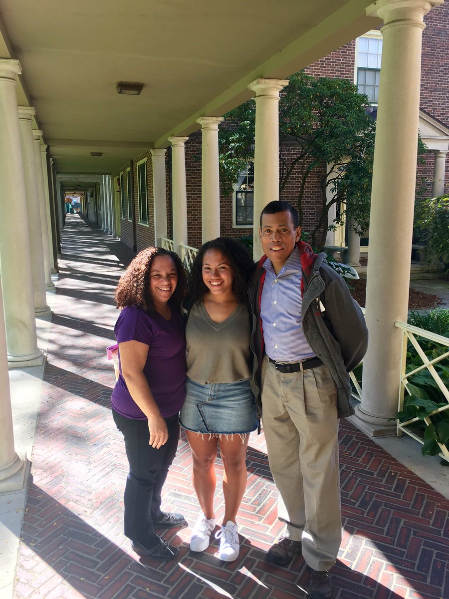 loomischaffee's tweet photo. Picture perfect day on the Island! #LCParentsWeekend https://t.co/keMQyUmWcZ