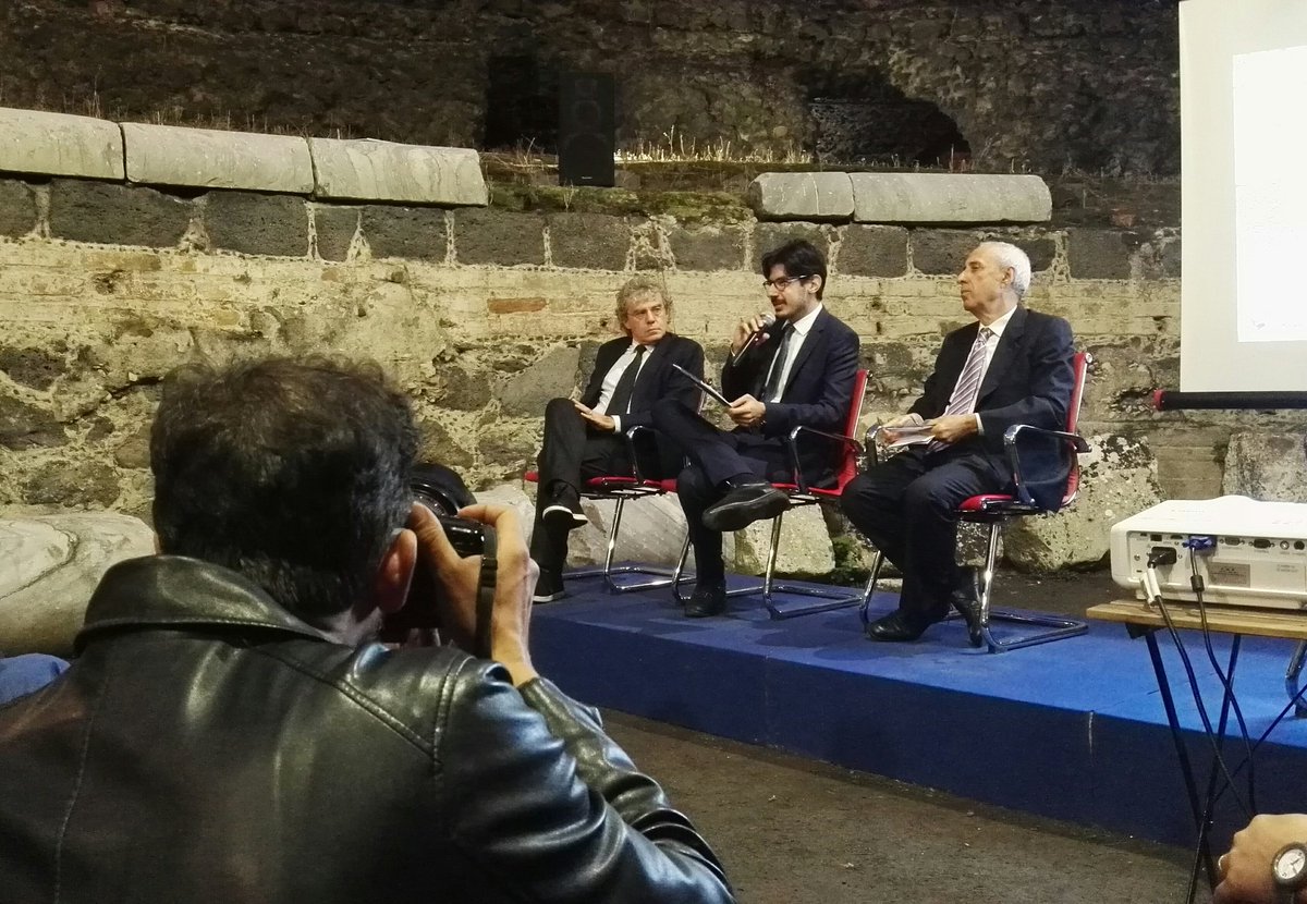 ArcheoINN's tweet photo. "Cogliere le opportunità che il presente ci offre. Osservare il mondo da un prospettiva nuova, quella dei #giovani" - G. Romeo @sicilianpost https://t.co/su4JcMHSF3