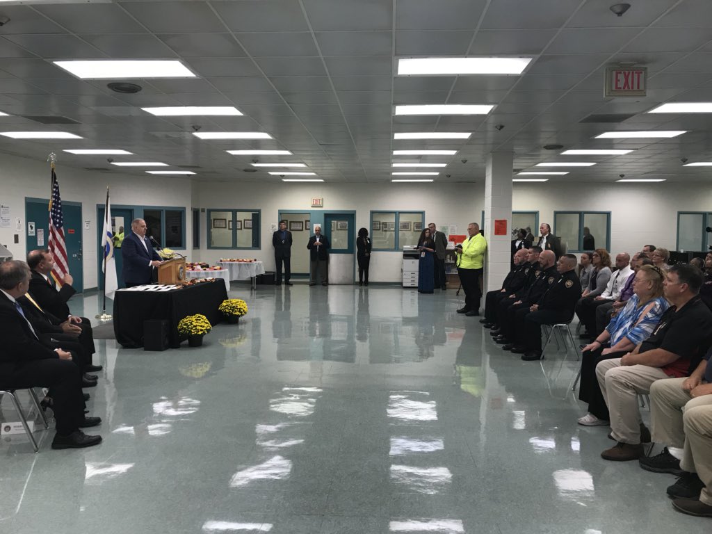 Governor Larry Hogan tweet media