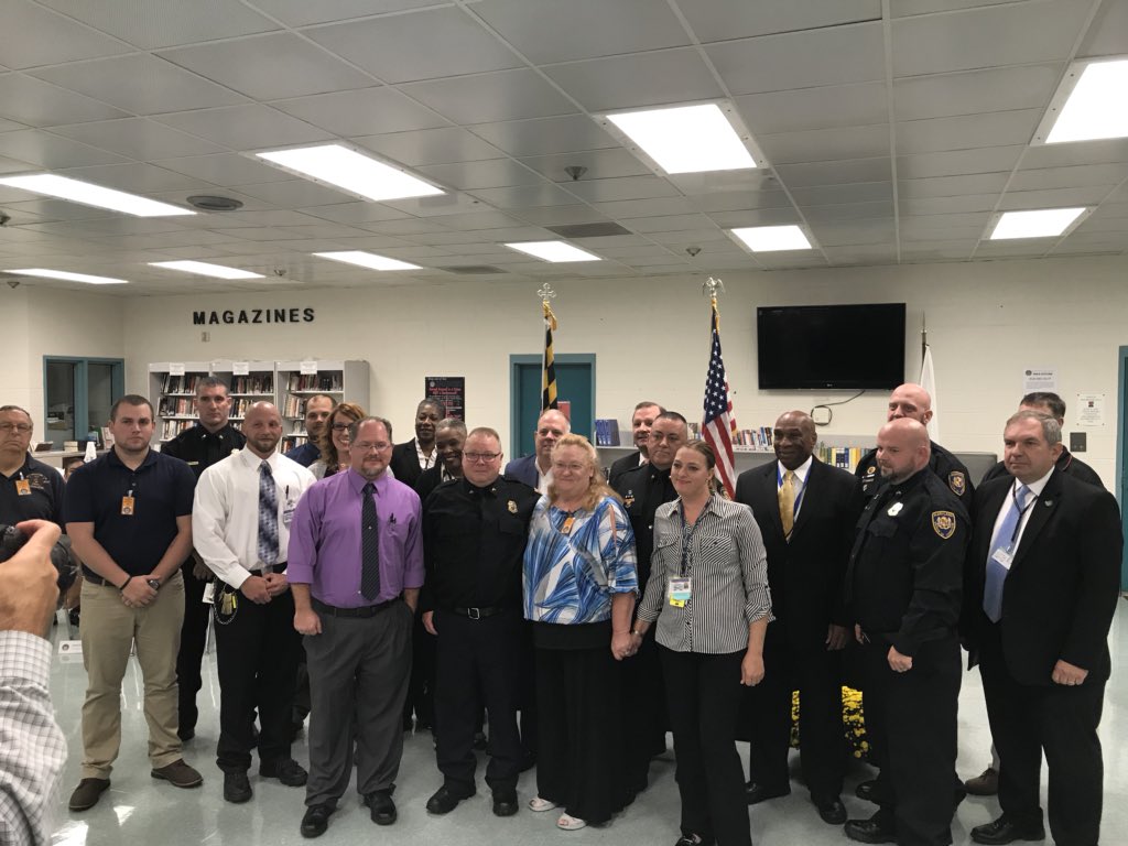 Governor Larry Hogan tweet media