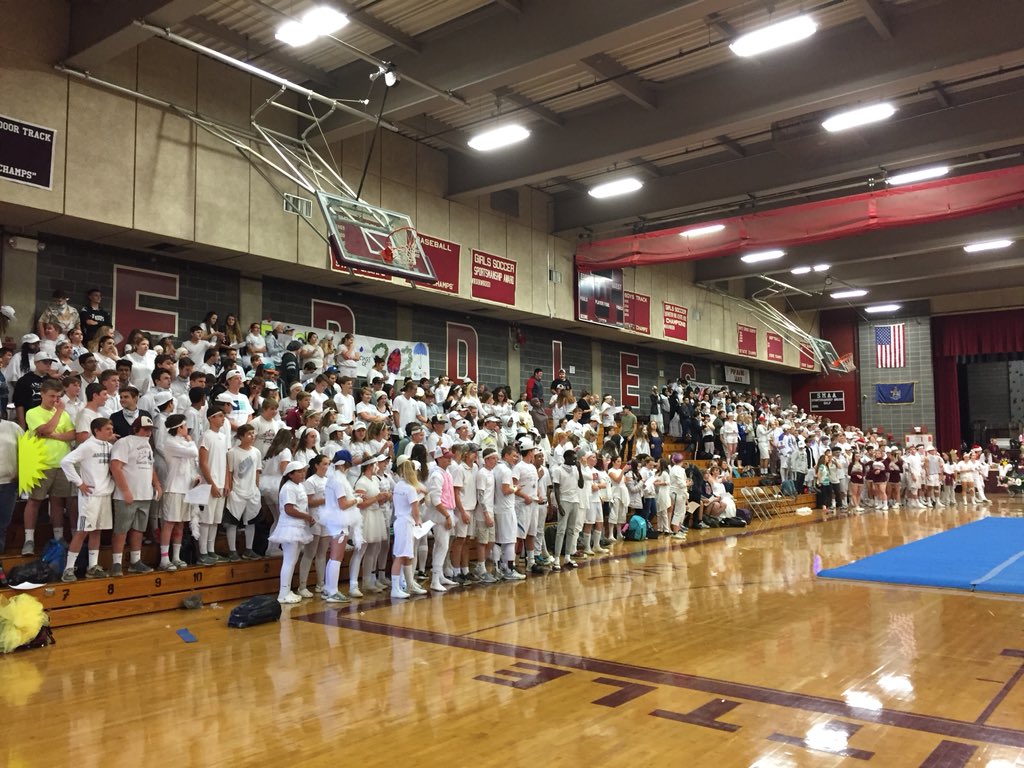 ELHSEDDIES's tweet image. ELHS Spirit Week 2017 Pep Rally! Red Eddie Love!