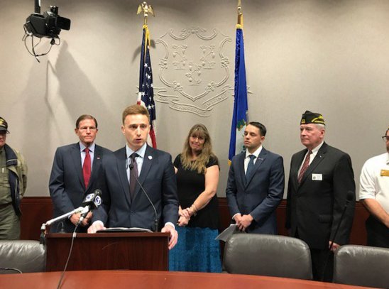 VSLRF's tweet image. .@SenBlumenthal meets with CT student veterans about #GIBill and how to protect student #vets @GiBillRights release: static1.squarespace.com/static/556718b…