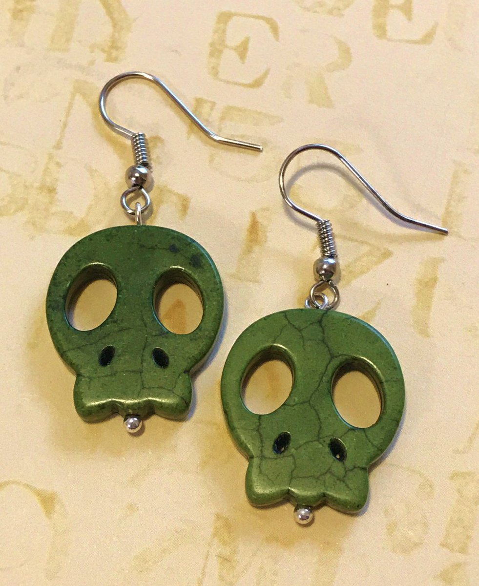 julsafter12's tweet photo. Green Skull Earrings https://t.co/J5WF4knEge https://t.co/LwRE2jivAV