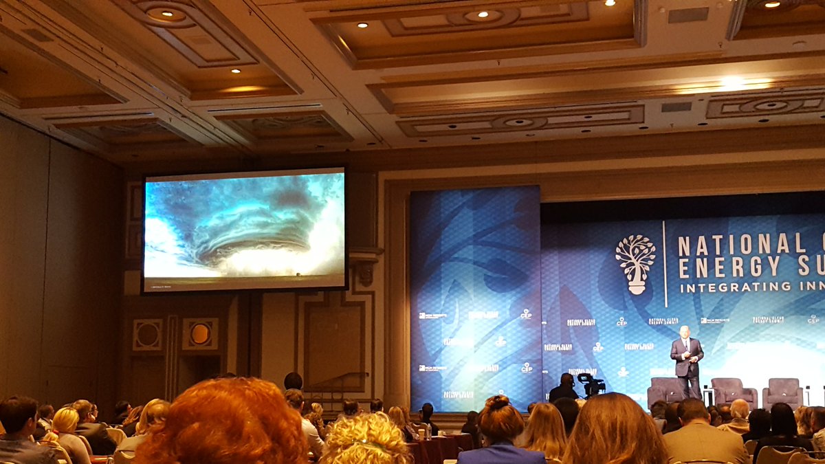 karajkelley's tweet photo. .@algore Atmospheric rivers create "Rain Bombs" #NCES @cleanenergyNV https://t.co/Md3sKBy35t