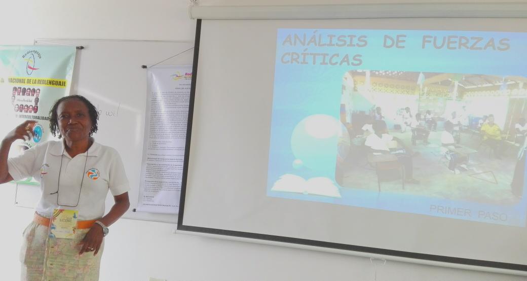 Beyddy's tweet photo. "Liberando las perlas de los arrecifes", maestra Luz Dary Biojó, La Ensenada-Tumaco. CUC, Barranquilla. https://t.co/GOjQd8DprM