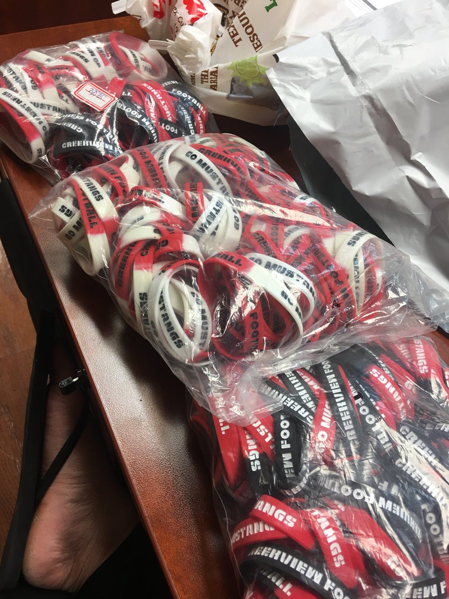 anna_dao85's tweet photo. Come support Creekview Stangs in your spirit wear purchased from me. Black red white colored shirts . https://t.co/uIpKi4MH2Z