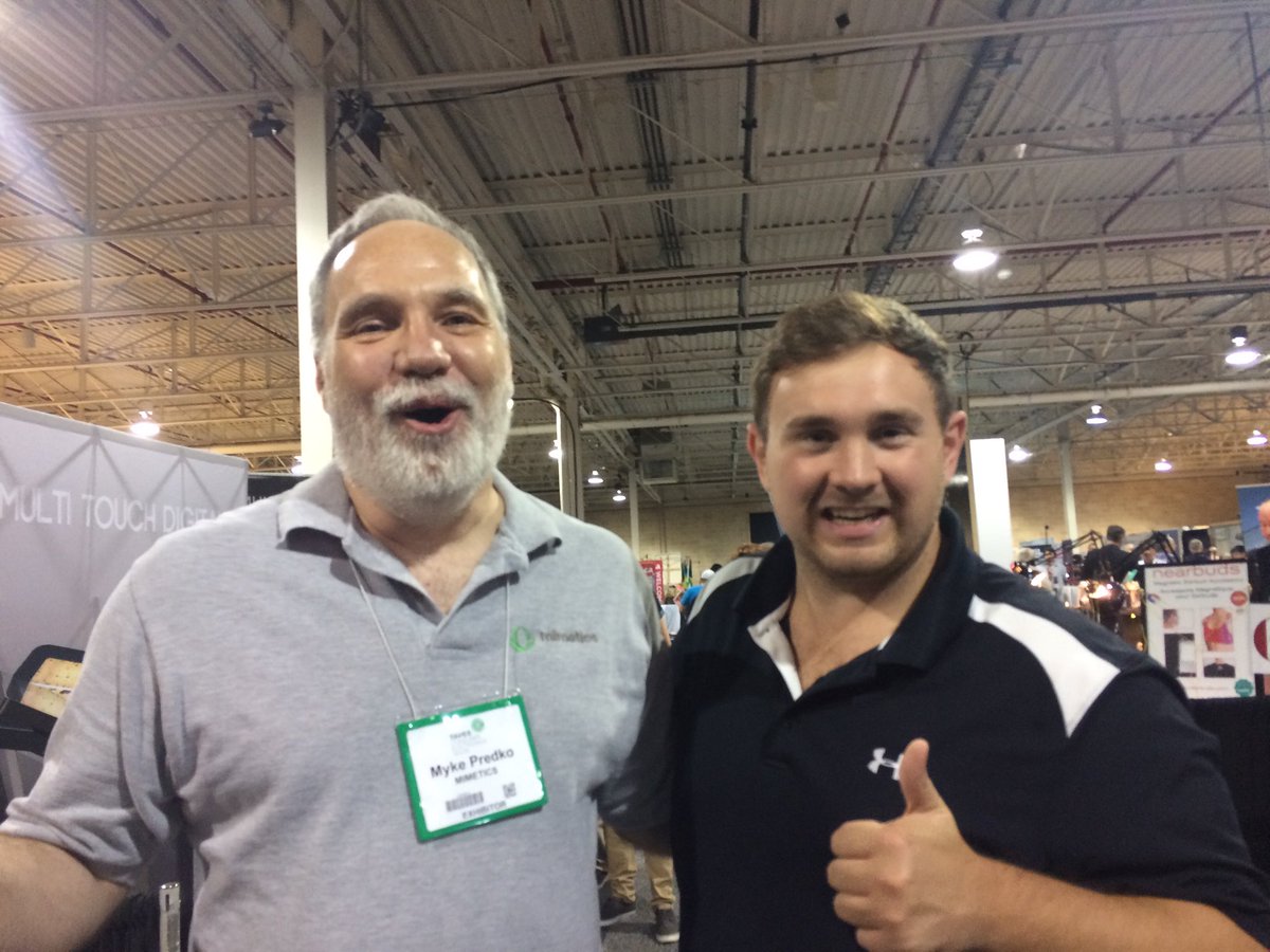 MimeticsCanada's tweet photo. @MichaelFordTO is @taveshow and programmed the #JadeRobot - drop by and find out what you can do! https://t.co/M1uL8xrrzy