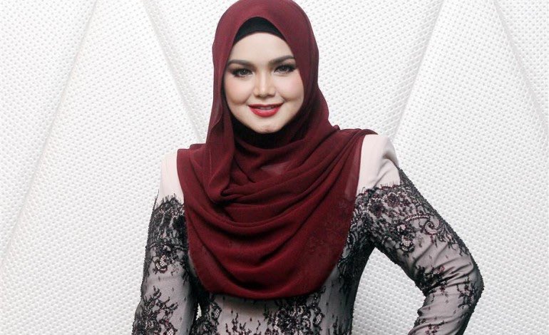 Alhamdulillah, Dato <a href="/CTNurhaliza11/">Siti Nurhaliza</a> sah hamil 4 bulan. Tahniah Dato Siti. !!