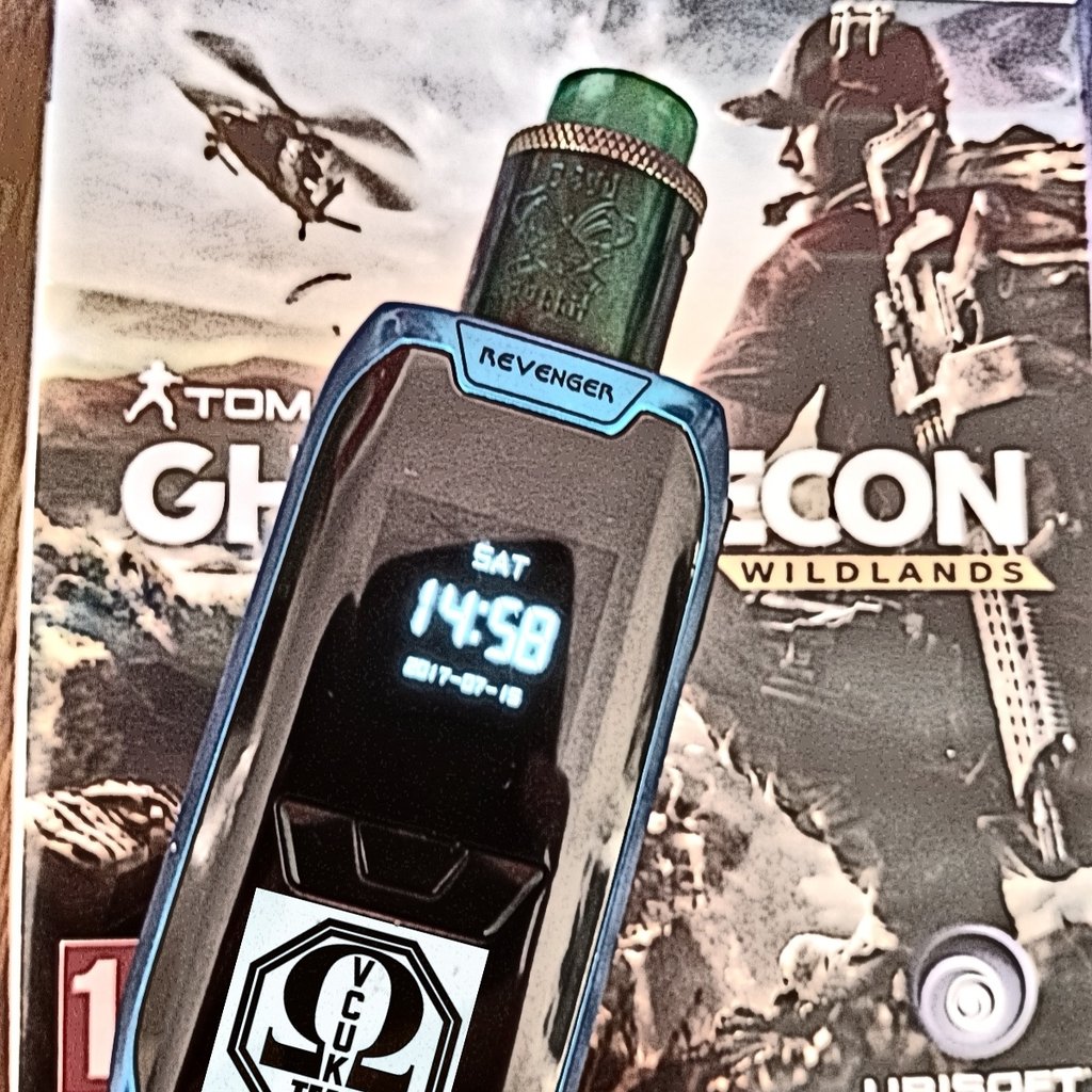 Vappingtodayan1's tweet photo. Chilling , Vaping &amp; gaming https://t.co/PBtYhRWKNI