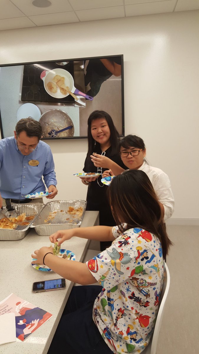 elvirm31's tweet photo. Taste of Culture, Oct 12, 2017, Cooking Classroom @websteru https://t.co/2OK2oUPH81