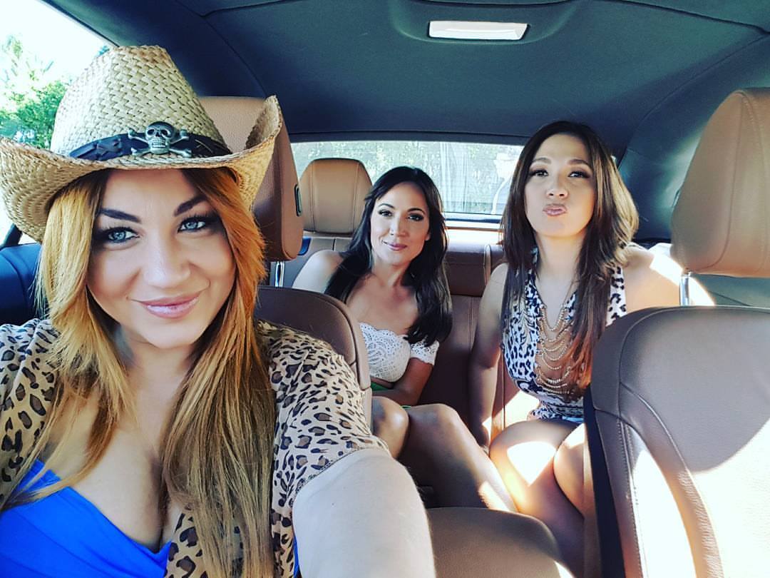BandaneraX3's tweet photo. Cecilia Lourdes Fernandez 
SELFI  @bandanaoficial
 #VIDEO #BOMBON 
 ME ENCANTA!!!!
 #musica #videomusical #amor #bandana #music #musicallyph https://t.co/wZzfOptAET
