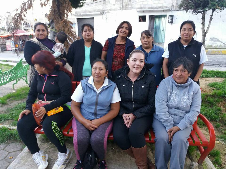 lorerioloza's tweet photo. En compañia del COPACI de la mancha III y la Compañera Lic. LORENA RIO DE LA LOZA aspirante a coordinadora municipal de MORENA . @naucalpan https://t.co/Lfq7PLylQb