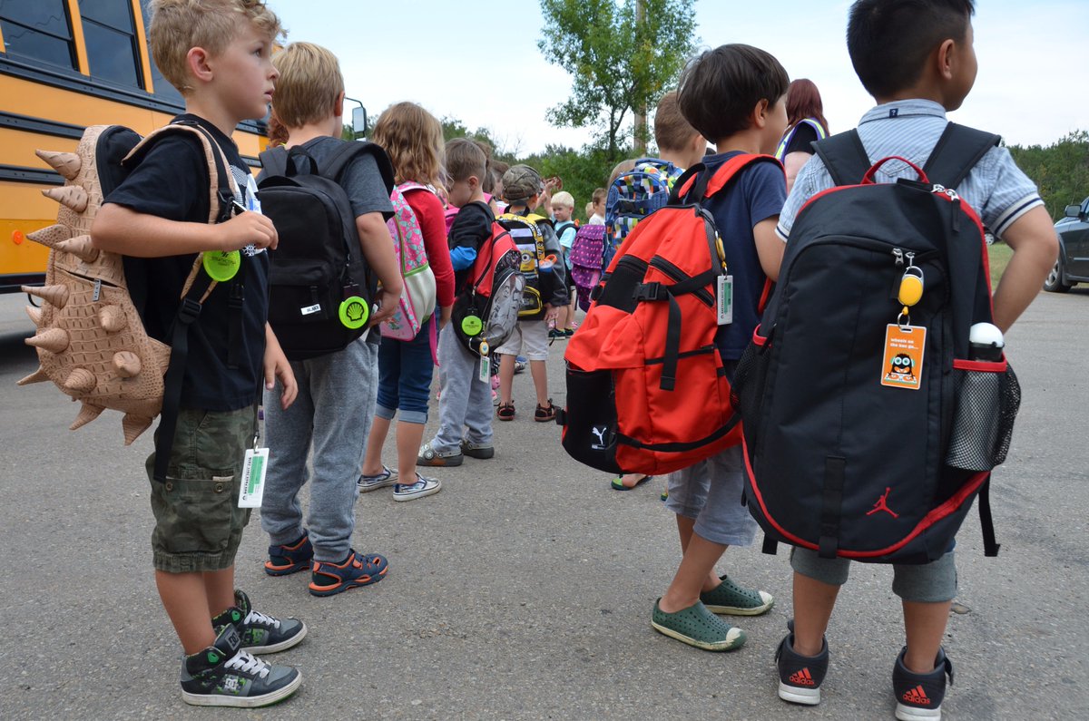 eipsST's tweet photo. Don't forget - October 16-20 is School Bus Safety Week. Stay tuned for daily safety tips! Visit https://t.co/2HOPnbvw1J for more info. https://t.co/peQOJ67Dnf