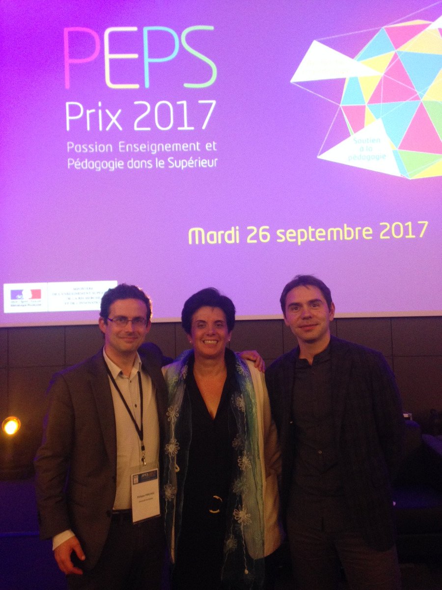 CyberSimuPE's tweet photo. Retrouvez les videos de la remise du #PrixPEPS Passion Enseignement et Pédagogie, dans le Supérieur le 26 sept à Paris pour la @CyberSimuPE  sur https://t.co/idXOw2d4TN et https://t.co/MayE2MB19k
Merci à vous tous et RV le 7 avril 2018 pour Simu2018 ! https://t.co/M3TY5tp1wF