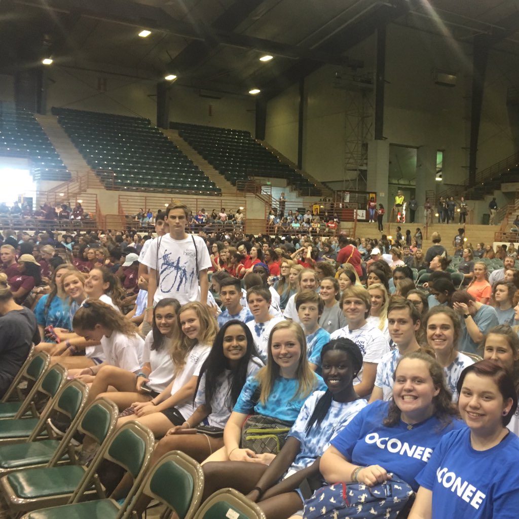 MissKtheTrainer's tweet photo. Hanging at #gastatefair with these kids! @hosaochs https://t.co/KLCwqahaqz