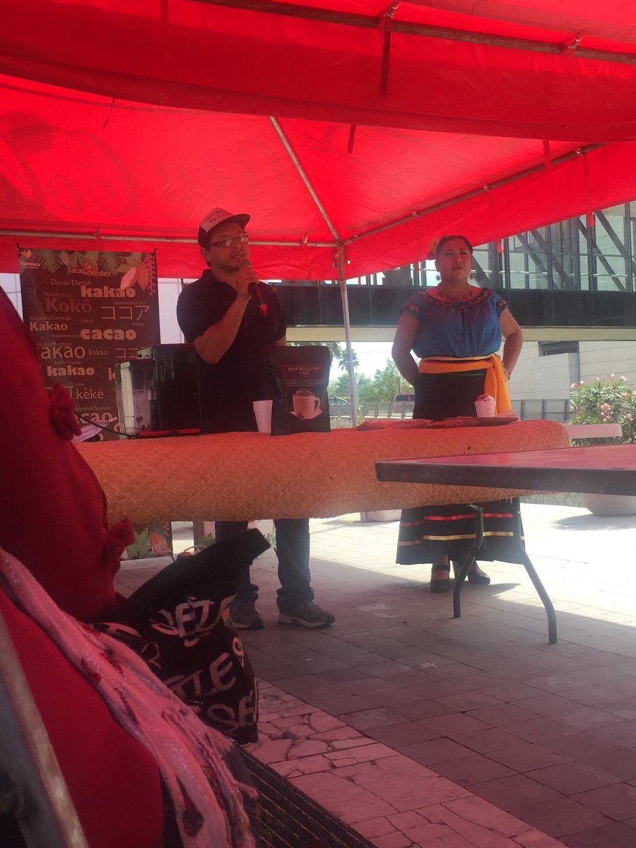 OCV_Tabasco's tweet photo. Muy interesante la conferencia “Diferentes tuestes del #Cacao y #Café” por las empresas #Cacaste y #HdasCafe #FestivaldelCacaoalChocolate https://t.co/3xCQ34VfXT