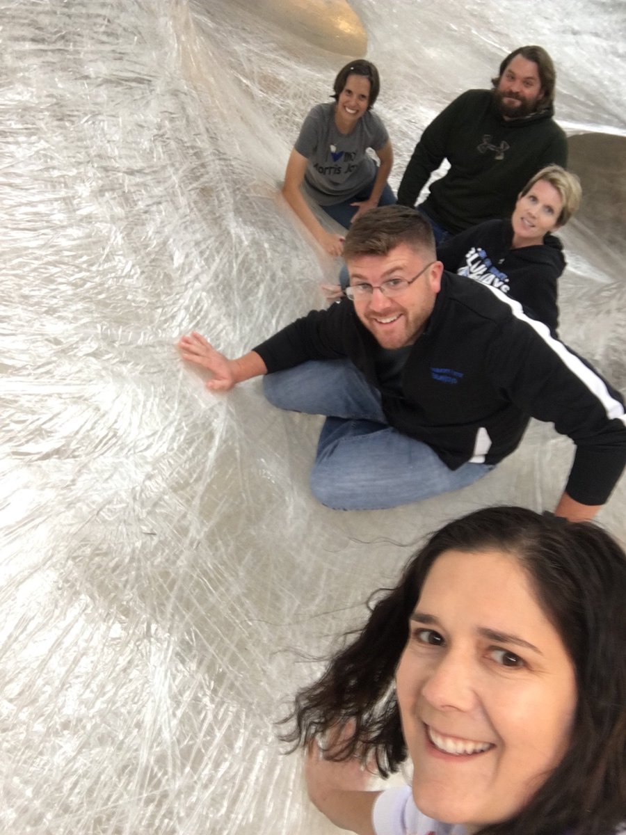 BFartroom's tweet photo. All art teachers in the tape Sculpture @DMArtCenter for some professional development #bfuncon17 https://t.co/Iugg4Owsrq