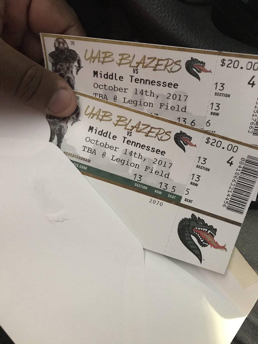 iBennTez's tweet photo. We in there!! Let's go @UAB_FB #UABVsMTSU https://t.co/F3fewZ8zQ2