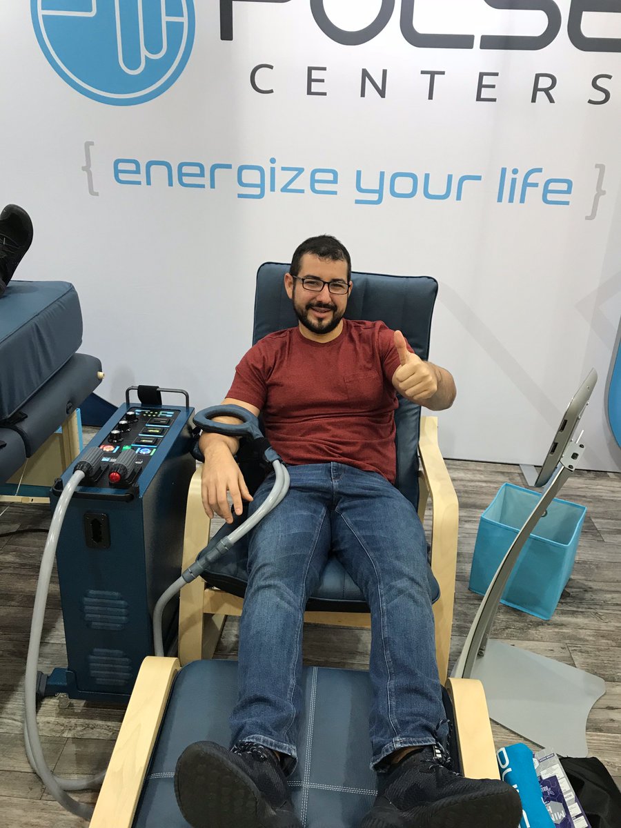 pulsepemf's tweet photo. A big 👍 up for #Pulsing &amp; #PEMF. Come check us out at Booth #133!

#bpcon2017 #bulletproof #bulletproofconference2017 #bulletproofconference https://t.co/LO1YbIq5cR