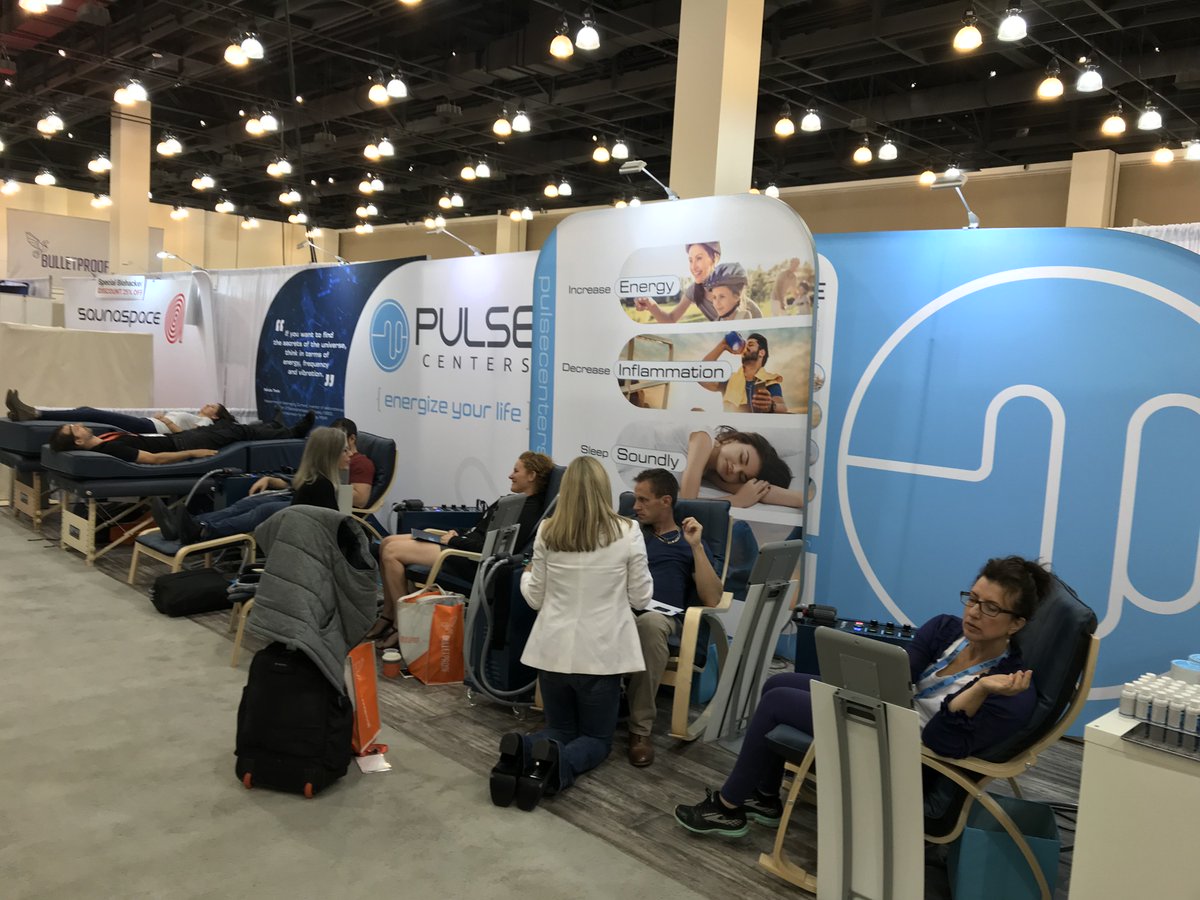 pulsepemf's tweet photo. A big 👍 up for #Pulsing &amp; #PEMF. Come check us out at Booth #133!

#bpcon2017 #bulletproof #bulletproofconference2017 #bulletproofconference https://t.co/LO1YbIq5cR