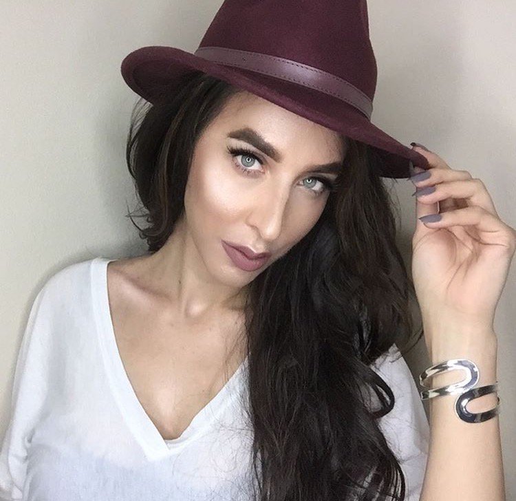 jewelbitsbox's tweet photo. Loving Diva on A Dime's casual chic style with the Jewelbits cuff bracelet!!

#jewelrysubscriptionbox #jewelry #fashion #subscriptionbox https://t.co/HctYurThwj