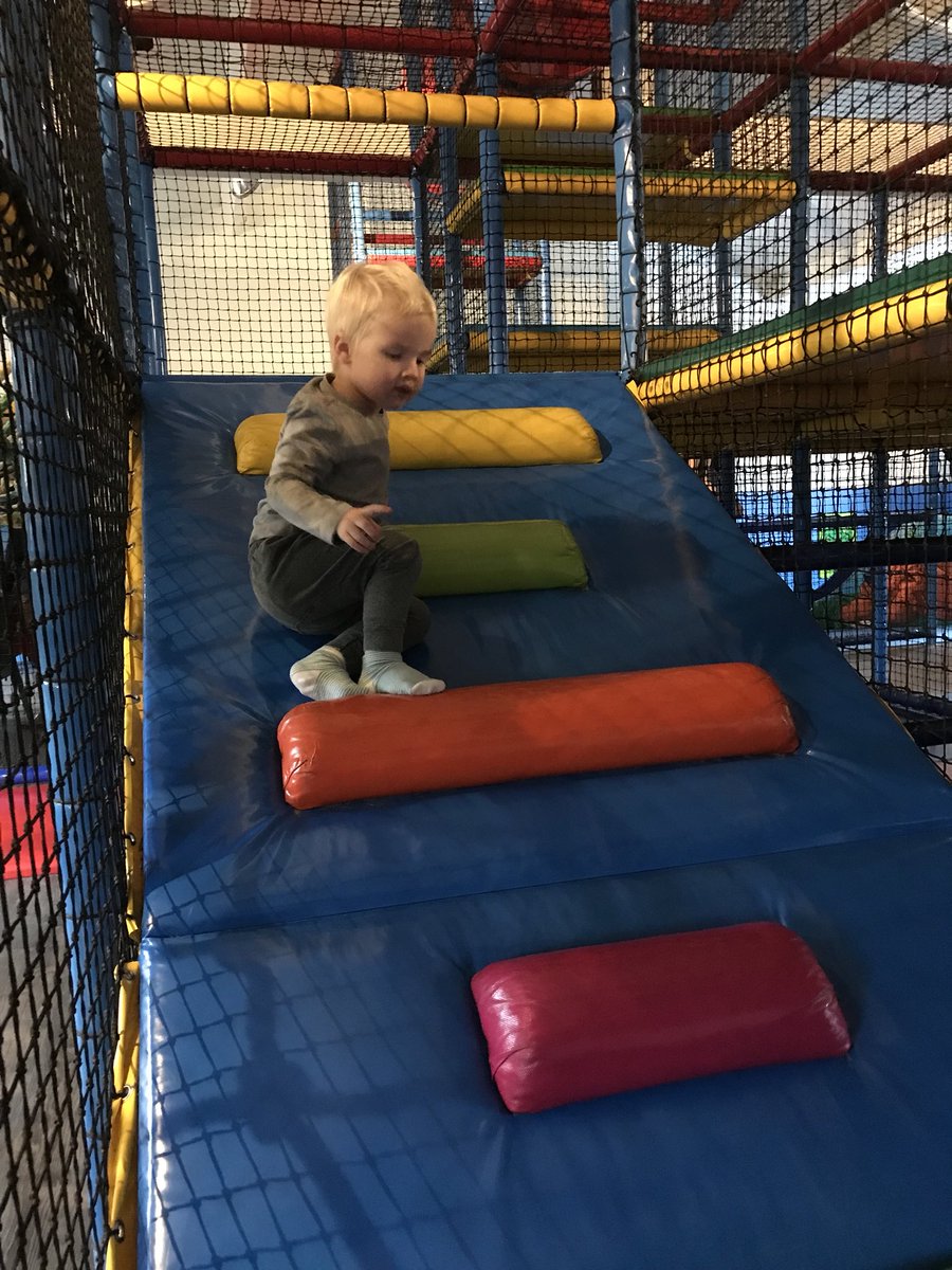 ronaldheemskerk's tweet photo. @landalnl wij zijn denk ik de #koeka doek/knuffel van onze zoon vergeten in #mooizutendaal. Was een geweldige week in huisje 517. Gevonden? https://t.co/kUuE2FXkZT