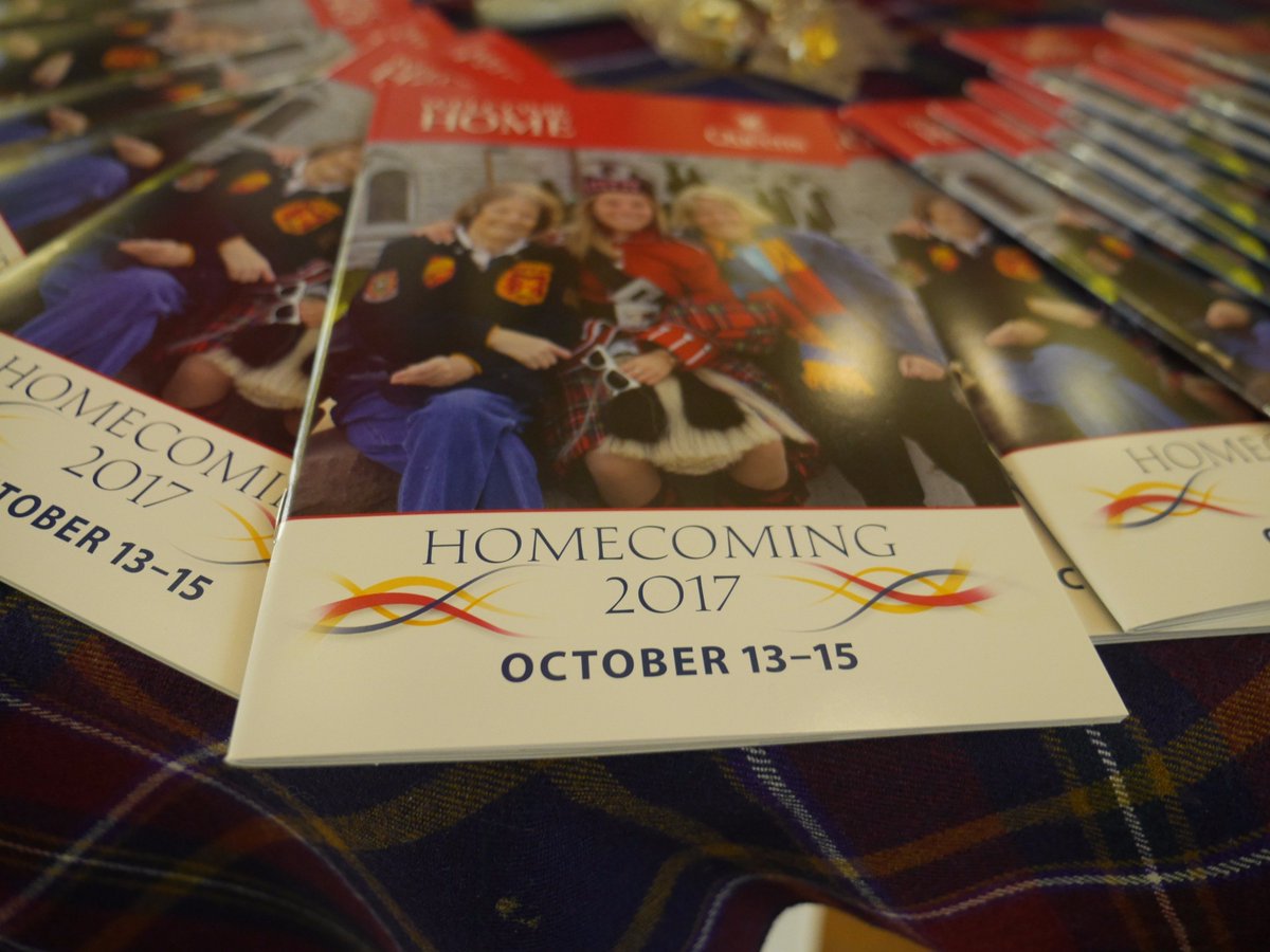 queensualumni's tweet photo. #QueensHomecoming has started! Head to Grant Hall to officially register for the weekend and get some free #Queensu merch. https://t.co/8ifPFIOYHy