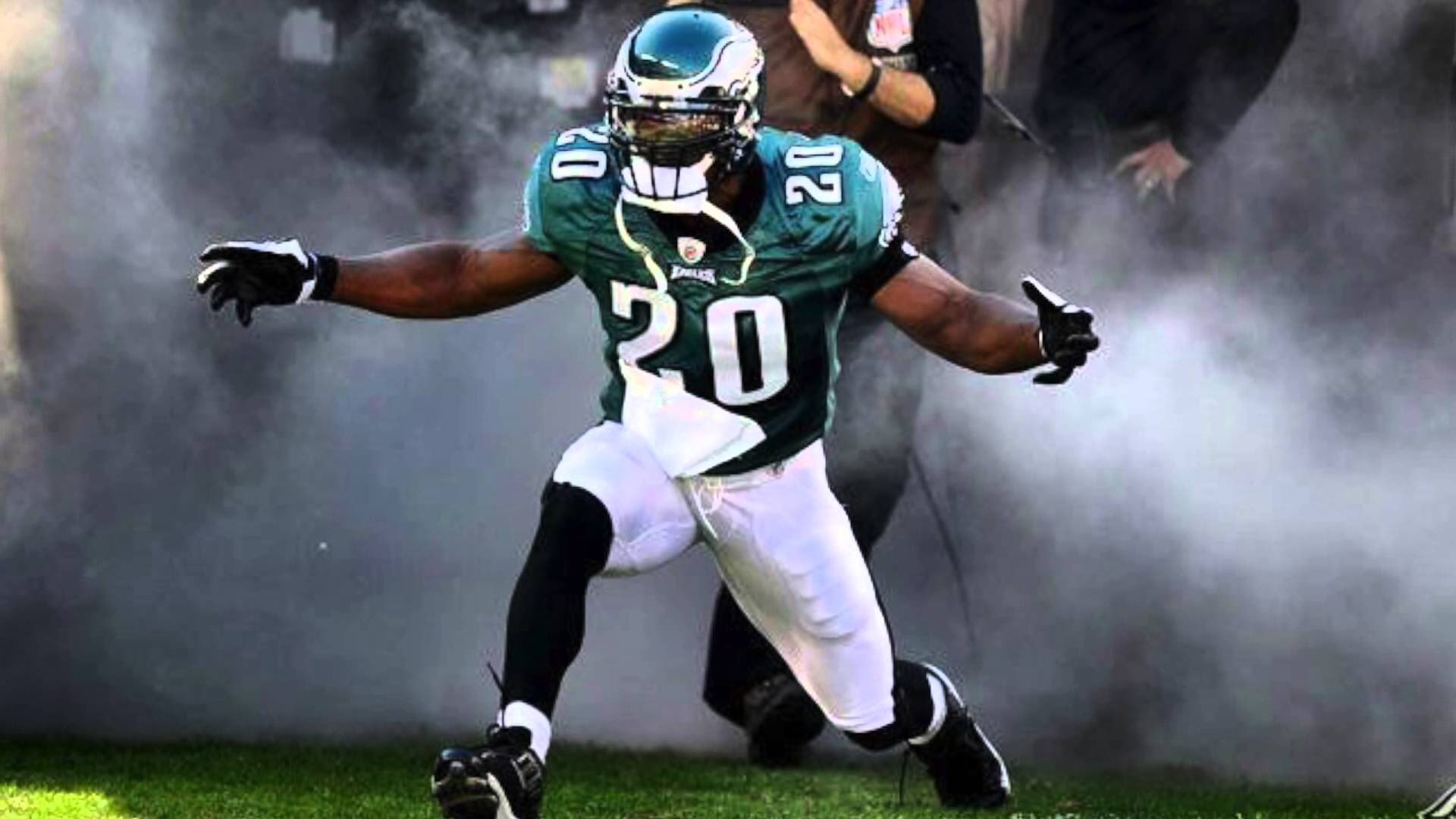 Happy Birthday to legend and future hall of famer Brian Dawkins !! 
