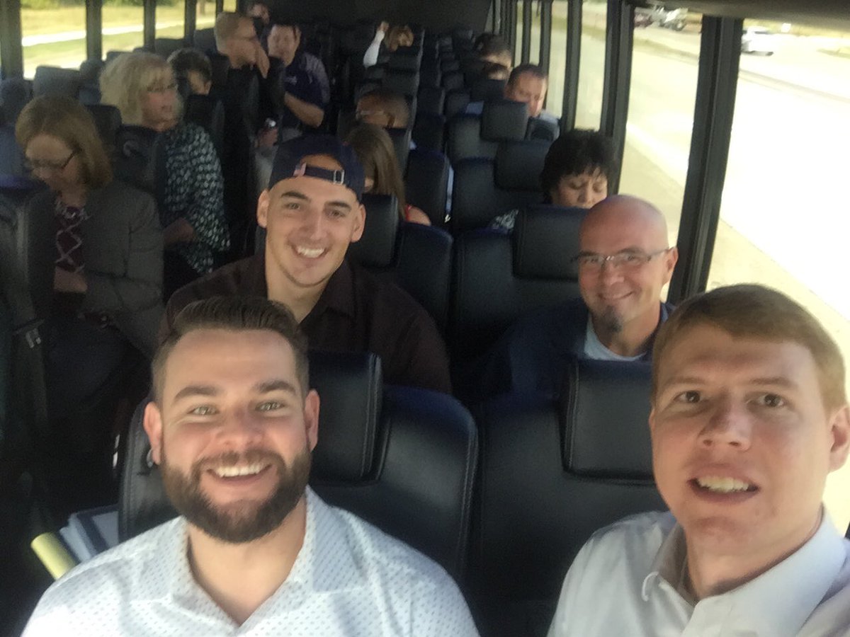 DanielH656's tweet photo. #FHLA101 was amazing!  Time to fly home and apply it to our businesses. https://t.co/0DMacE9Abl