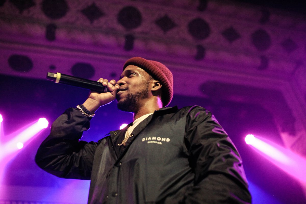 BfloTheatreDis's tweet photo. TONIGHT Curren$y @StrainsLife on stage @townballroom , 681 Main St. #Buffalo Doors open 7pm
 https://t.co/Tnob66sm19 https://t.co/kFosNXudiD