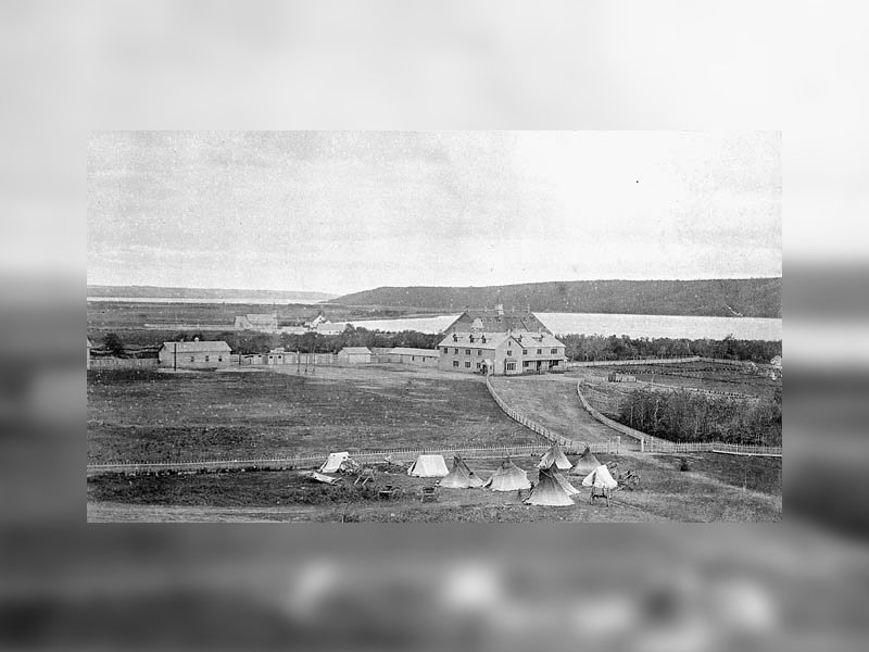 Saskatchewan Author Says Many Canadians Have Flawed View Of History dlvr.it/PvMqnh https://t.co/F6H8aiY5UR