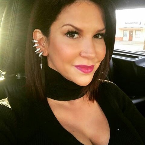 PerlaFHudsonArg's tweet image. @perlafhudson Happy Bday, mamma!q tengas un gran día. Puras buenas vibras para tí.Te quiero muchoo!❤ I miss u! #HappyBdayPerla #perlafhudson