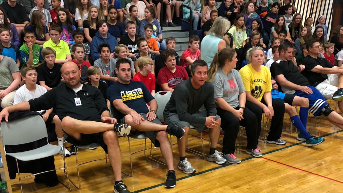 SMSWolves tweet media