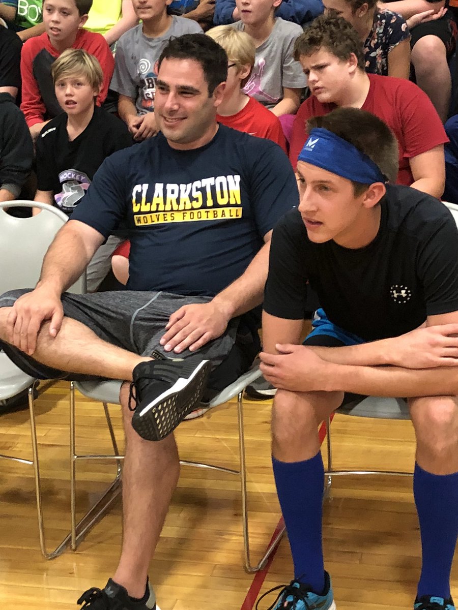 SMSWolves tweet media